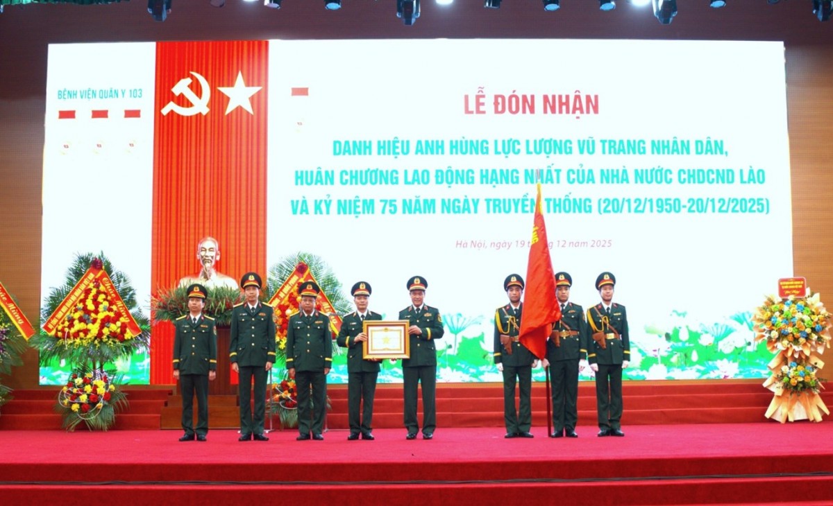 Bệnh viện Quân y 103 đón nhận danh hiệu Anh hùng Lực lượng vũ trang nhân dân lần thứ 4 Bệnh viện Quân y 103 đón nhận danh hiệu Anh hùng Lực lượng vũ trang nhân dân lần thứ 4