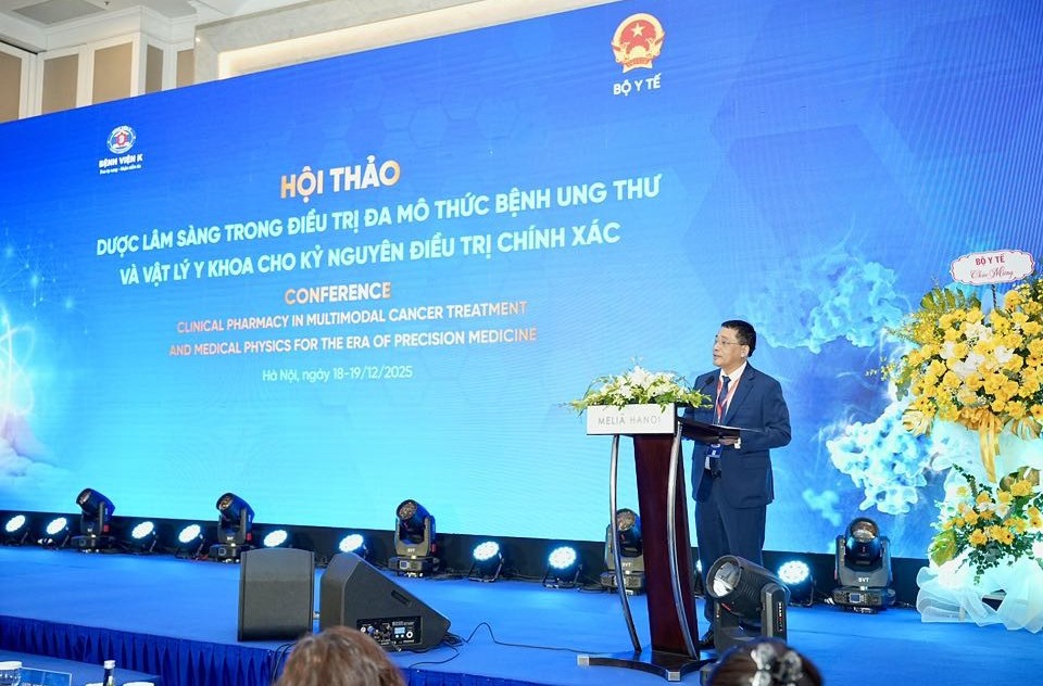 Ứng dụng hiệu quả dược lâm sàng và vật lý y khoa trong điều trị ung thư đa mô thức