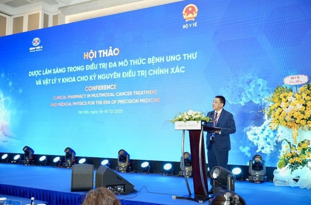 Ứng dụng hiệu quả dược lâm sàng và vật lý y khoa trong điều trị ung thư đa mô thức