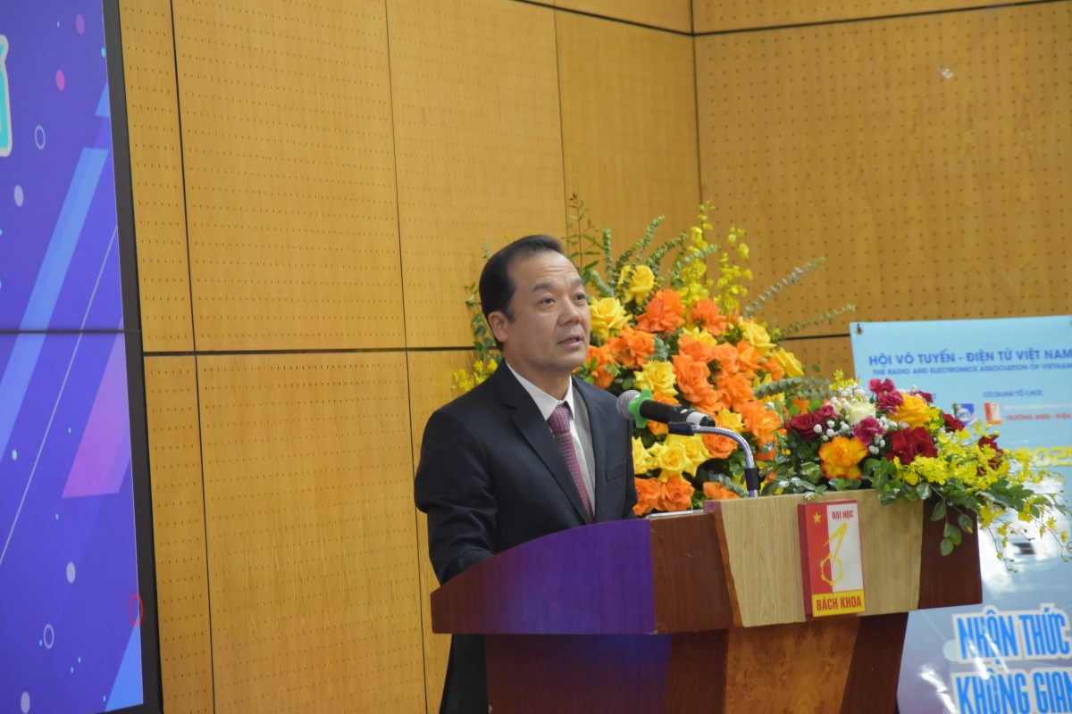 Hội nghị REV-ECIT 2025 kết nối khoa học công nghệ và chuyển đổi số