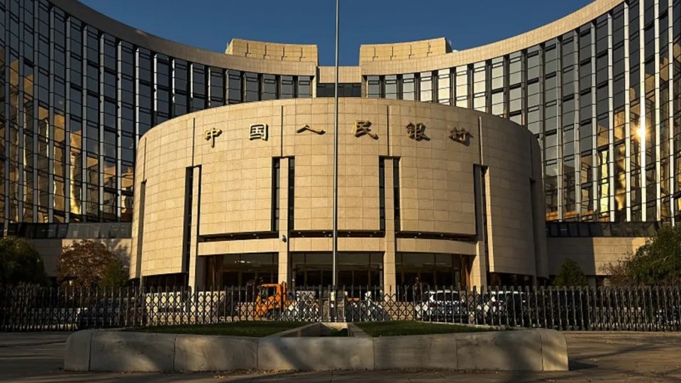 Trung Quốc giữ nguyên lãi suất cho vay chuẩn tháng thứ bảy liên tiếp giữa bức tranh kinh tế ảm đạm