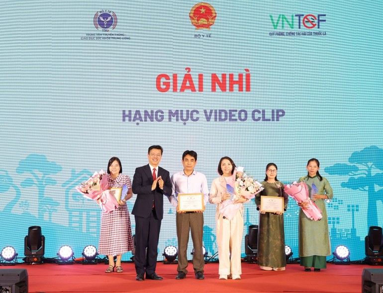 Bộ Y tế trao giải Cuộc thi sáng tác sản phẩm truyền thông về môi trường không khói thuốc lá