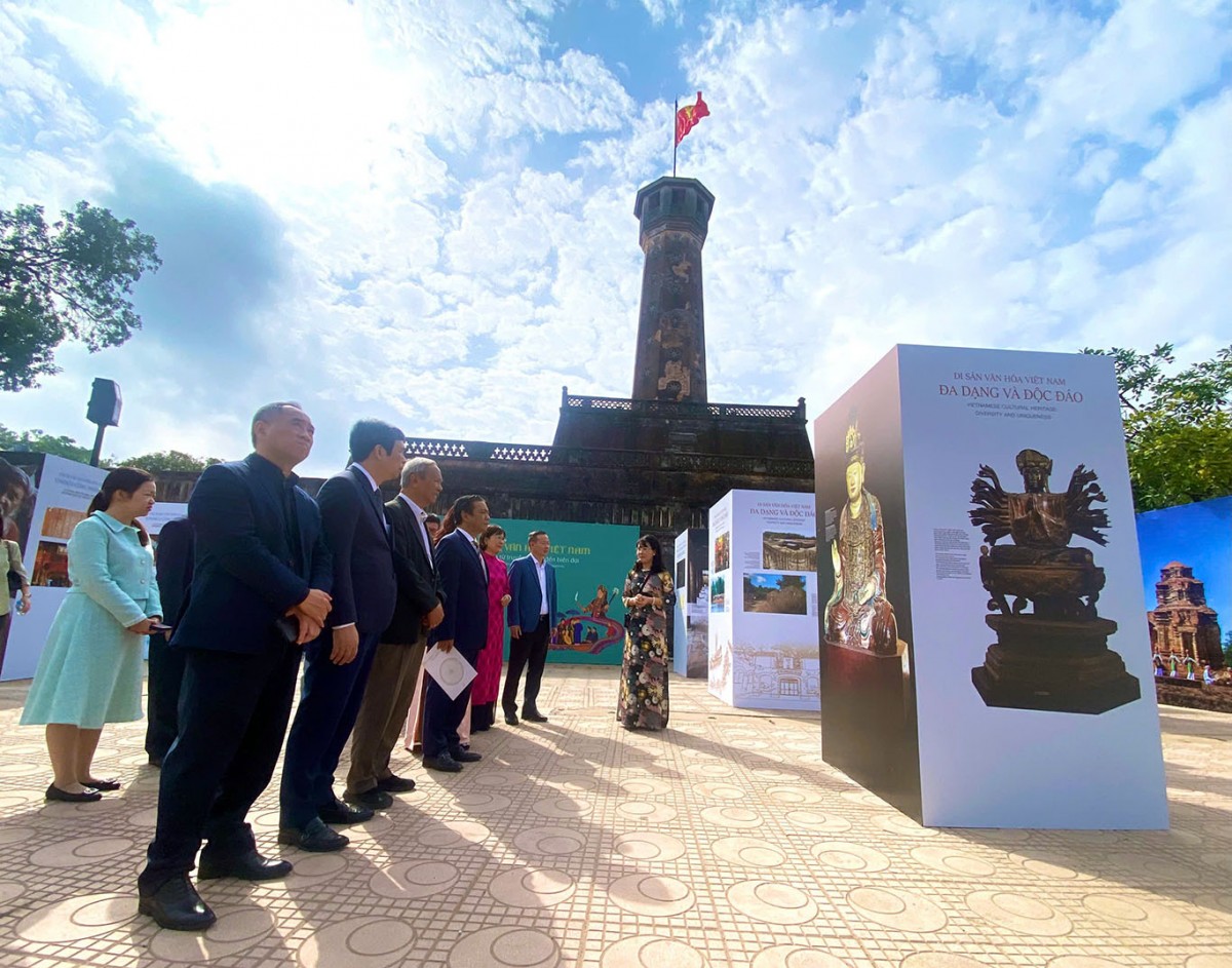 ‘Di sản văn hóa Việt Nam - Sức sống từ truyền thống đến hiện đại’