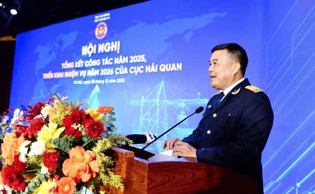 Lần đầu tiên xuất nhập khẩu hàng hóa của Việt Nam đạt 900 tỷ USD