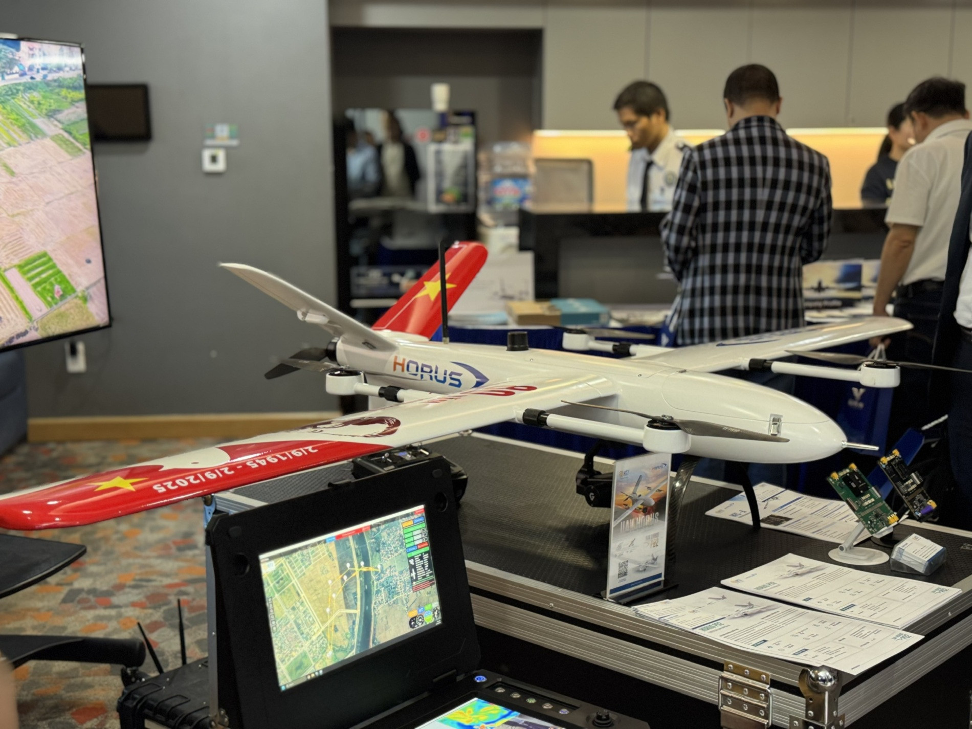 Công bố 10 sự kiện công nghệ thông tin và truyền thông tiêu biểu năm 2025- Ảnh 3.