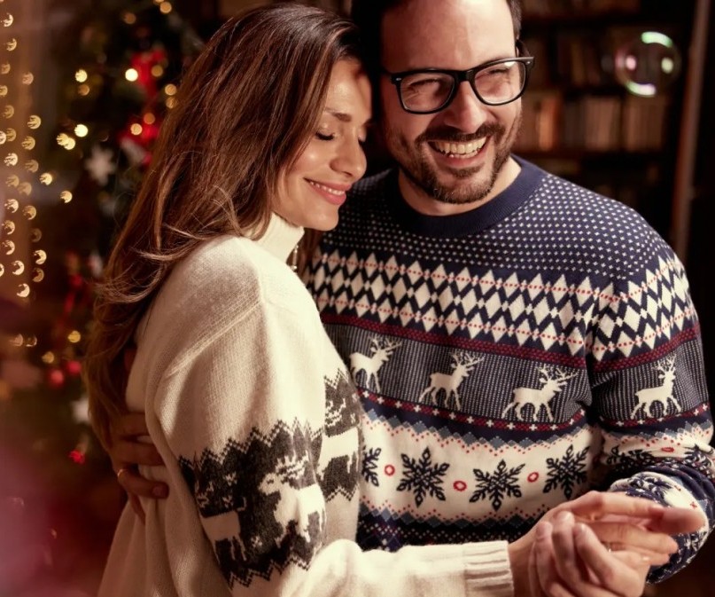 Nhà tâm lý học tiết lộ điều quan trọng nhất các cặp đôi hạnh phúc luôn làm khi bắt đầu năm mới