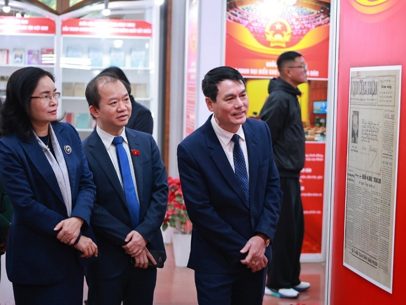 Hơn 800 tư liệu quý tái hiện 80 năm xây dựng và phát triển của Quốc hội Việt Nam