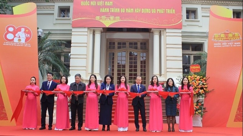 Hơn 800 tư liệu quý tái hiện 80 năm xây dựng và phát triển của Quốc hội Việt Nam