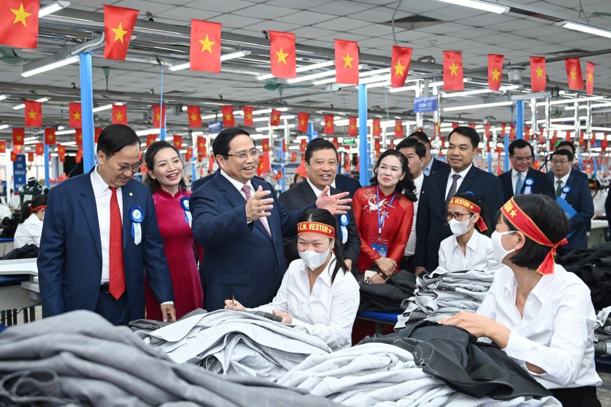 Tổng Công ty May 10 đón nhận Huân chương Lao động hạng Nhất