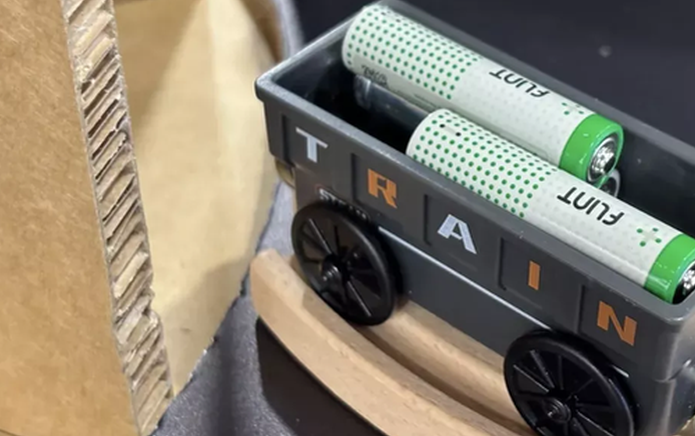 Pin giấy từ cellulose tiến gần thương mại hóa Pin giấy từ cellulose tiến gần thương mại hóa