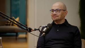 Trung Quốc chỉ chậm vài tháng trong cuộc đua AI với Mỹ