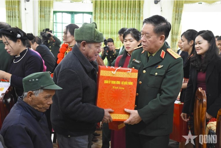 X&acirc;y dựng Đảng bộ Qu&acirc;n đội mẫu mực, ti&ecirc;u biểu, ngang tầm nhiệm vụ - Ảnh 1