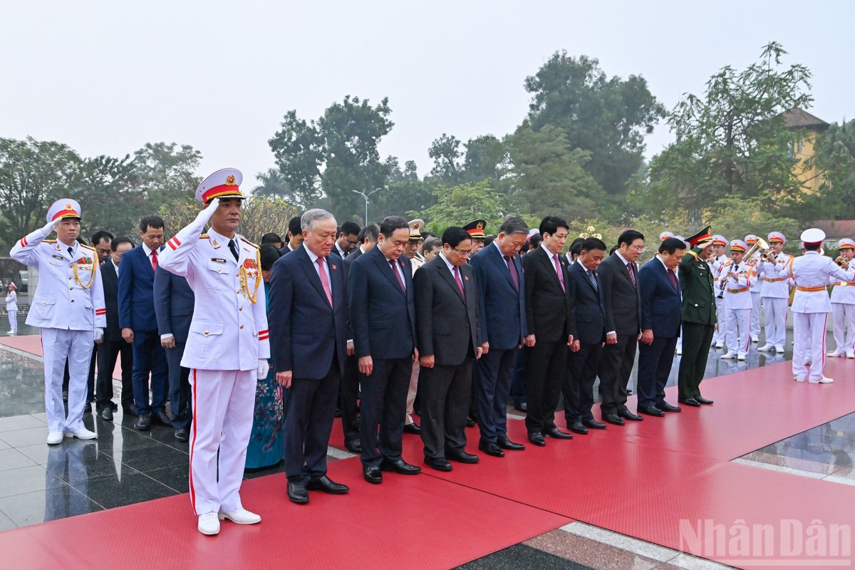 Đại hội XIV của Đảng bắt đầu ngày làm việc đầu tiên