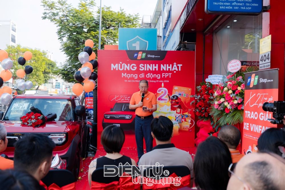 Tri ân khách hàng, mạng di động FPT trao thưởng lớn