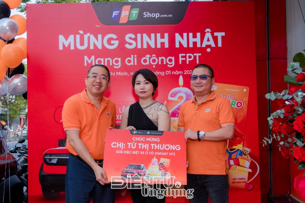 Tri ân khách hàng, mạng di động FPT trao thưởng lớn