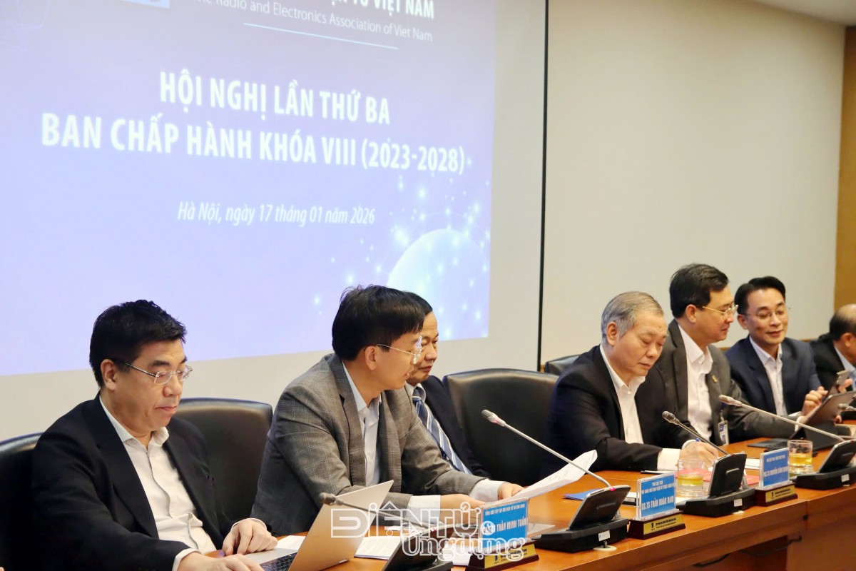 GS.TS. Trần Xuân Nam, Phó giám đốc Học viện Kỹ thuật Quân sự, Phó Chủ tịch Hội REV