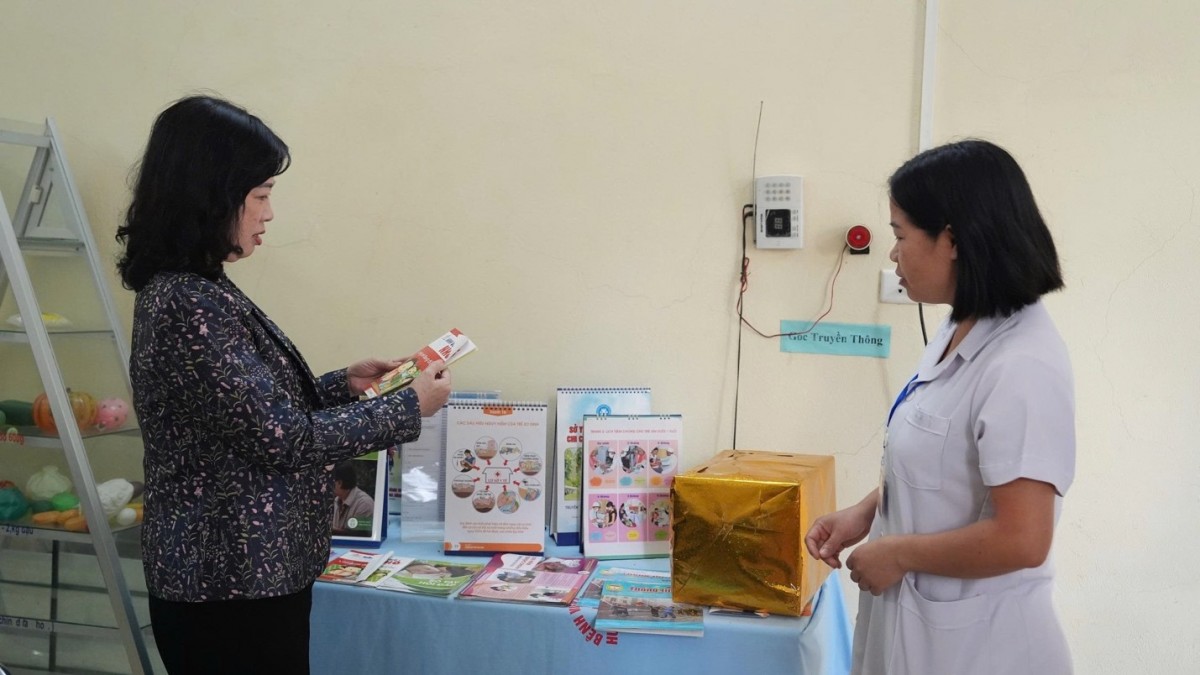 Bộ trưởng Đào Hồng Lan: Chăm sóc sức khỏe nhân dân toàn diện, từ sớm, từ xa và ngay từ cơ sở