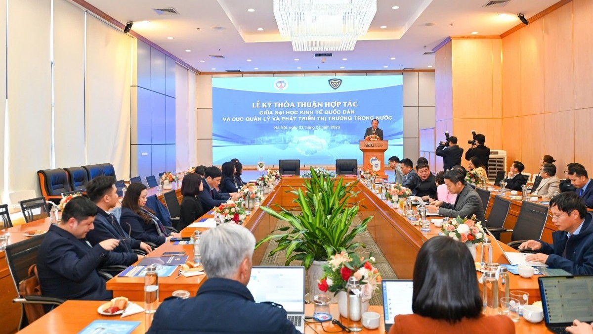 Tăng cường gắn kết đào tạo đại học với thực tiễn quản lý thị trường