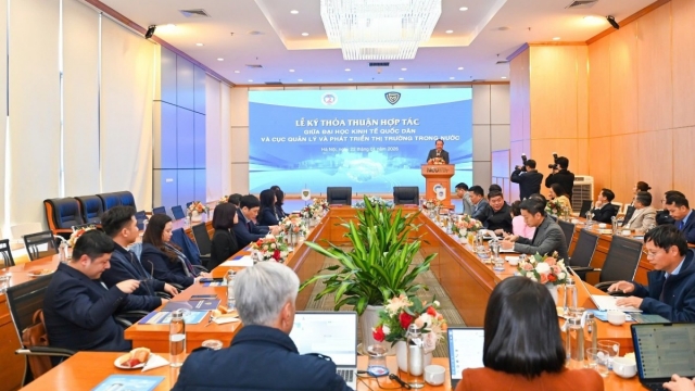 Tăng cường gắn kết đào tạo đại học với thực tiễn quản lý thị trường