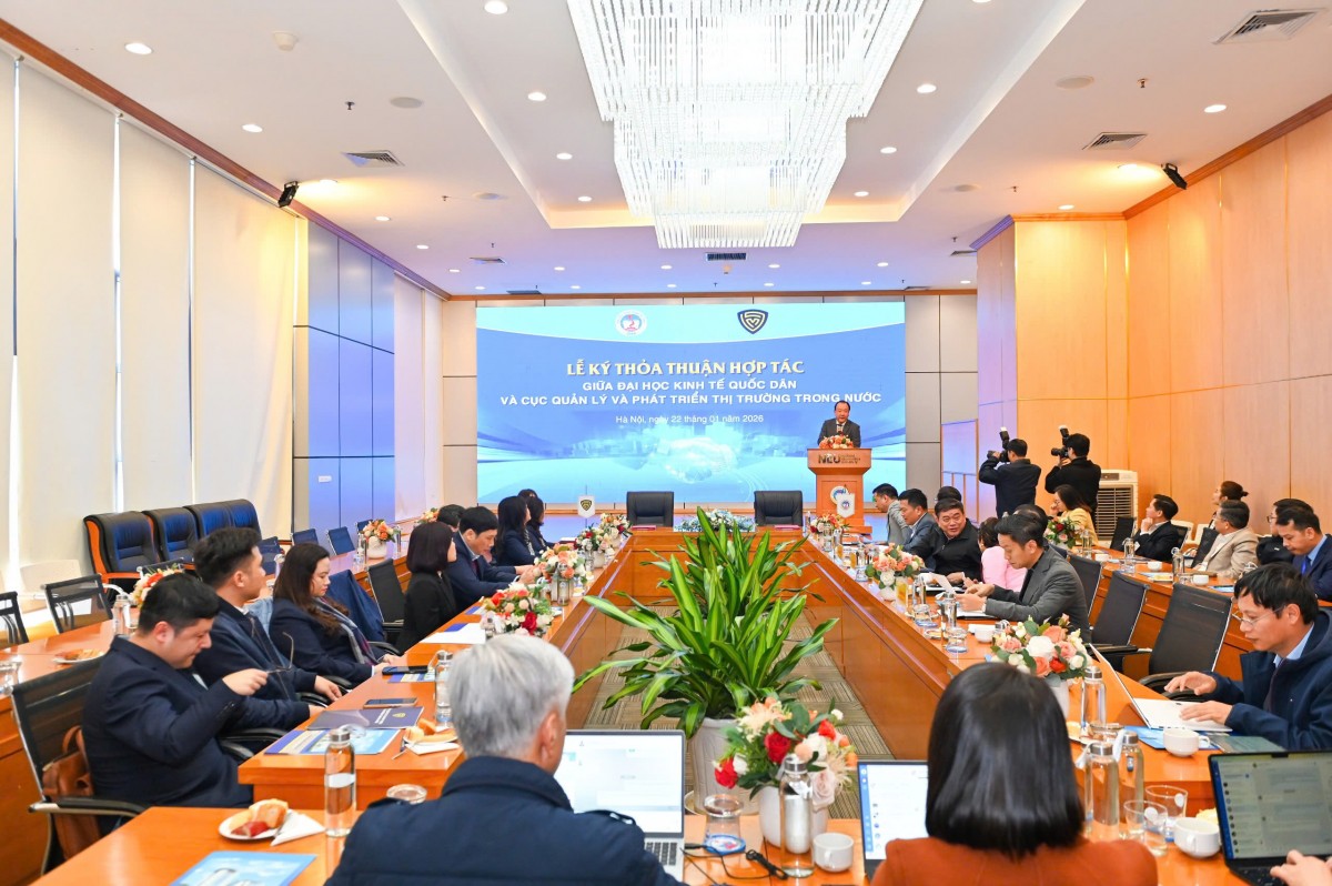 Tăng cường gắn kết đào tạo đại học với thực tiễn quản lý thị trường