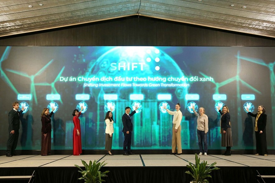Khơi thông nguồn vốn cho chuyển đổi xanh tại Việt Nam Khơi thông nguồn vốn cho chuyển đổi xanh tại Việt Nam