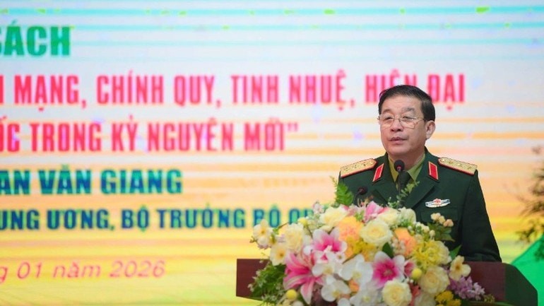 Thượng tướng Trương Thiên Tô, Ủy viên Trung ương Đảng, Phó Chủ nhiệm Tổng cục Chính trị Quân đội nhân dân Việt Nam phát biểu tại buổi lễ. Thượng tướng Trương Thiên Tô, Ủy viên Trung ương Đảng, Phó Chủ nhiệm Tổng cục Chính trị Quân đội nhân dân Việt Nam phát biểu tại buổi lễ.