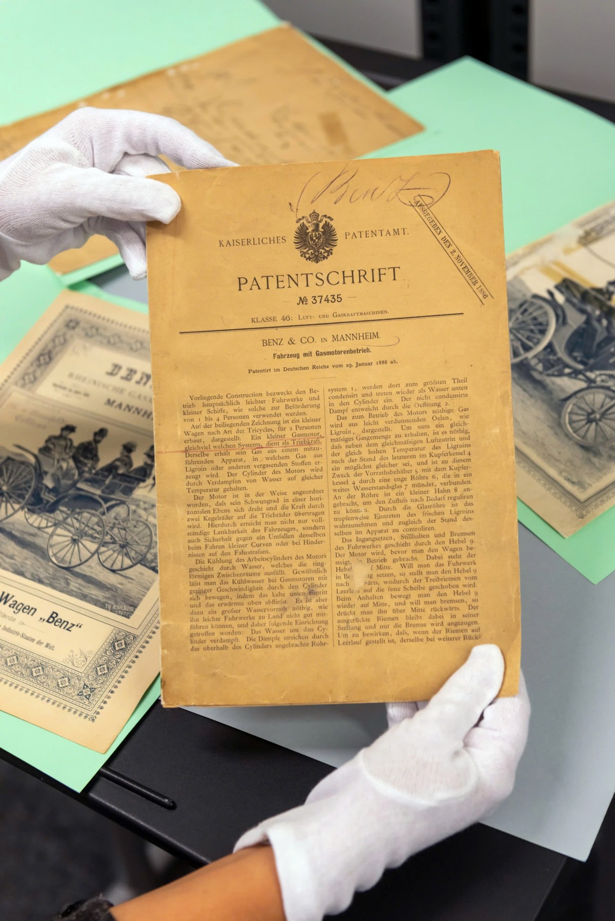 Mercedes-Benz Việt Nam bổ nhiệm ông René Neumann làm CEO, đón cột mốc 140 năm