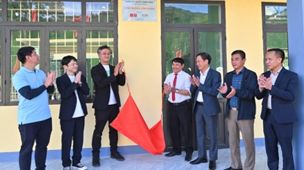 UNIQLO Việt Nam và Quỹ Hy Vọng khánh thành công trình giáo dục tại xã Thượng Trạch