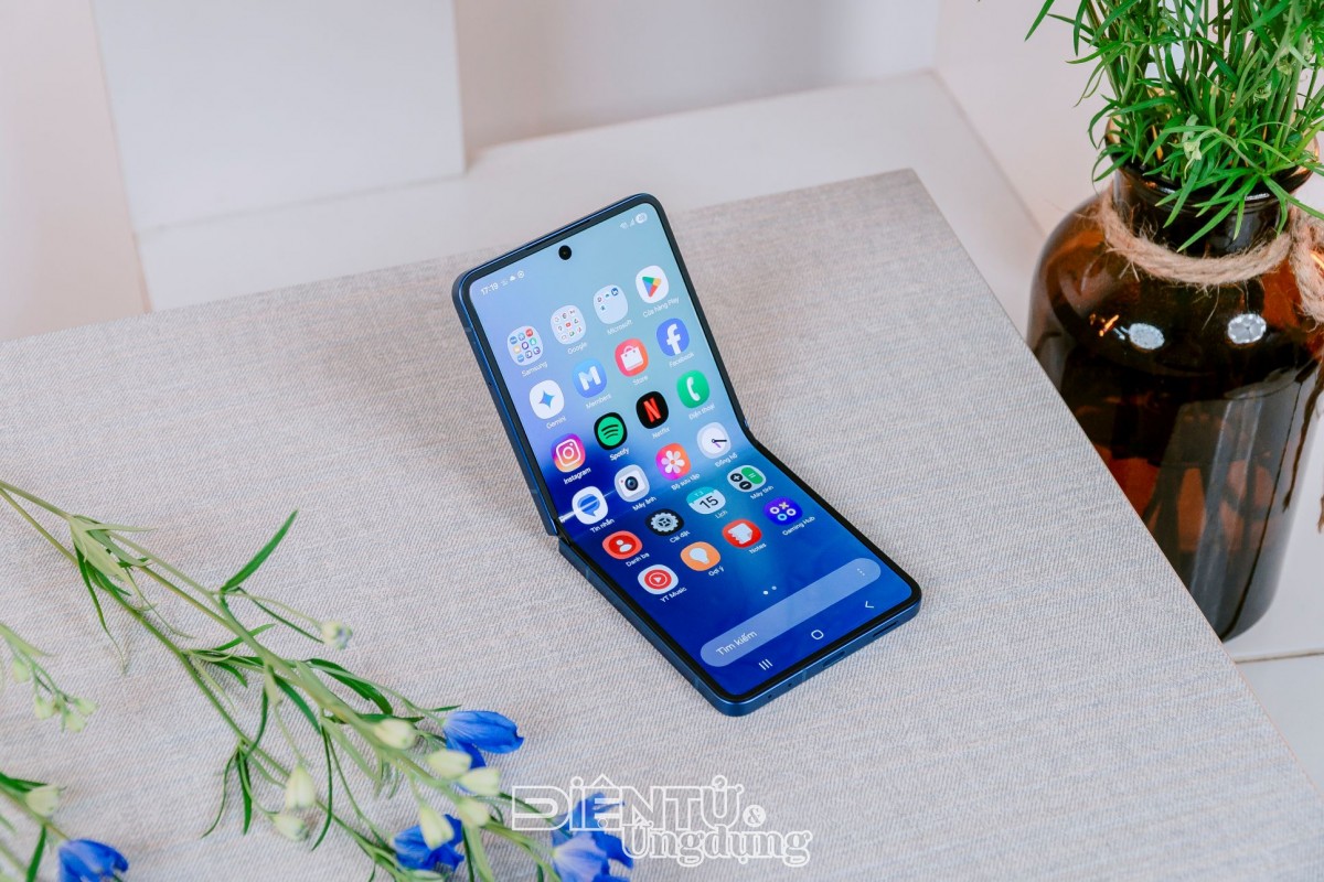 Du Xuân công nghệ cùng Di Động Việt