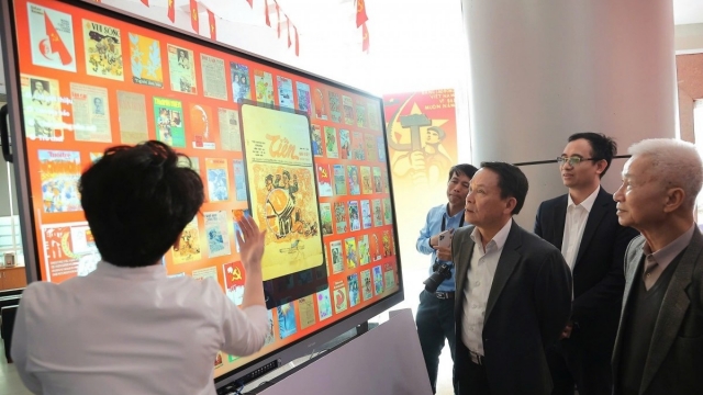 Hà Nội trưng bày hàng trăm bìa báo Xuân chào mừng Đại hội XIV của Đảng