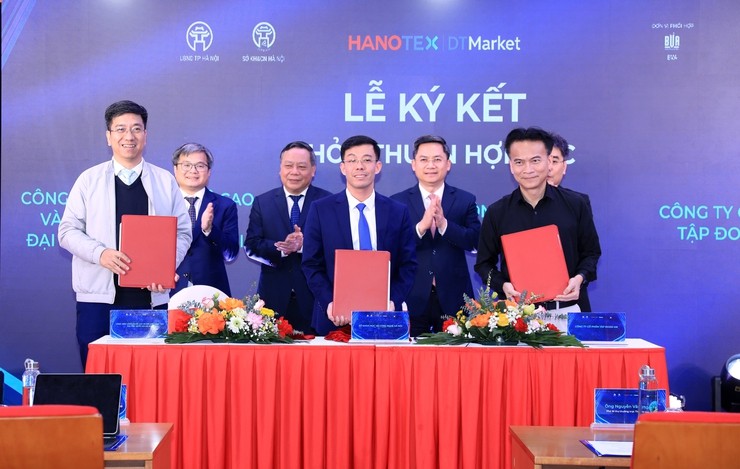 Hà Nội ra mắt Sàn Giao dịch công nghệ và Chợ Chuyển đổi số