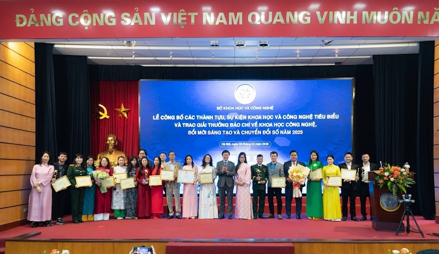 Vinh danh 22 tác phẩm báo chí xuất sắc về KHCN, ĐMST, CĐS- Ảnh 1.