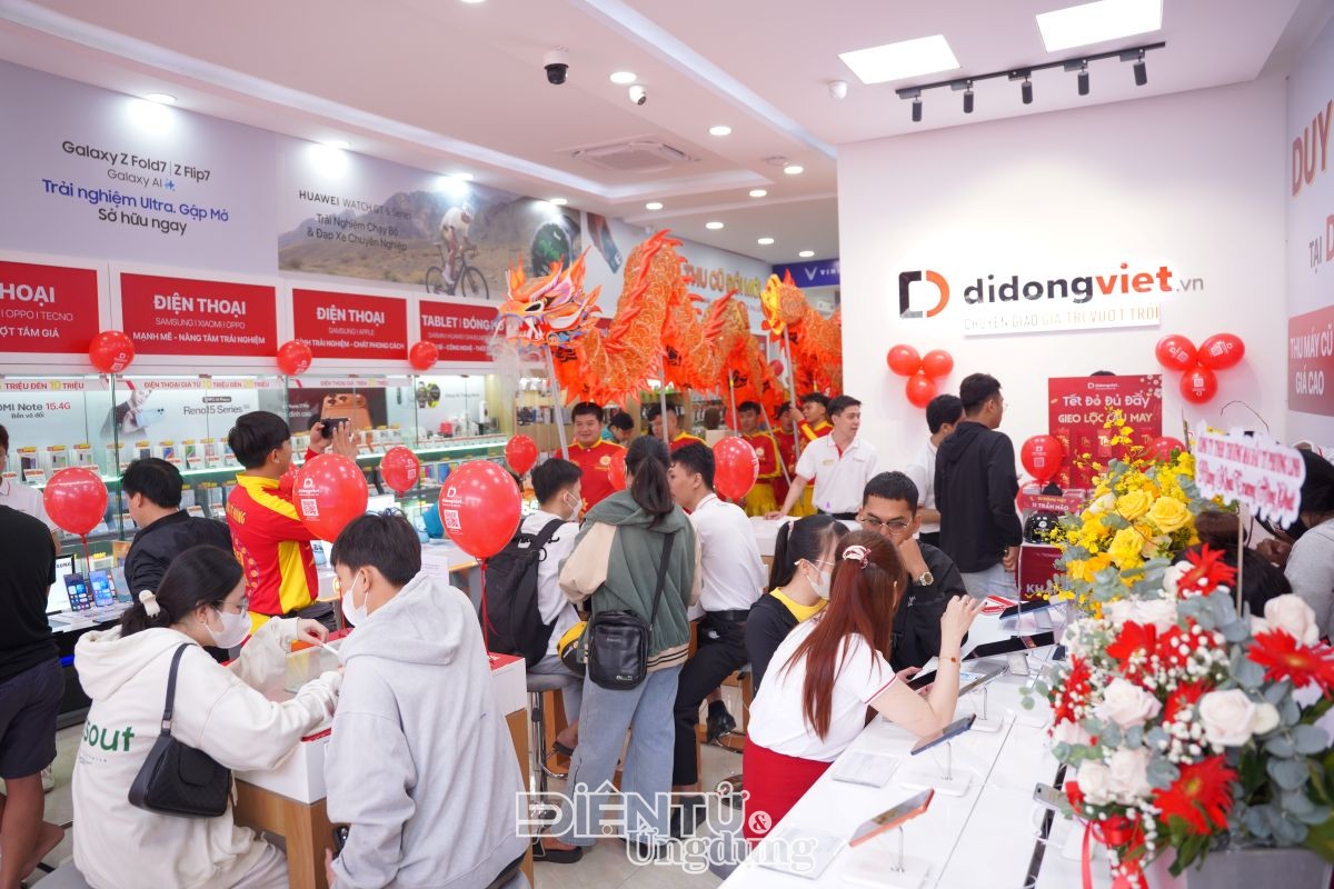 Di Động Việt khai trương trung tâm mua sắm công nghệ mới