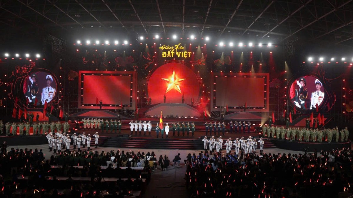 Hào khí mùa xuân hội tụ trong chương trình 