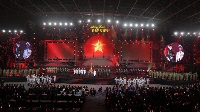 Hào khí mùa xuân hội tụ trong chương trình 