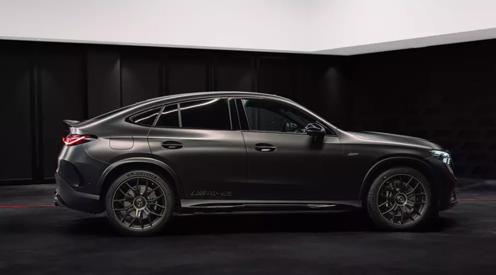 Mercedes-AMG GLC 53 2026 hiện chưa được công bố giá bán