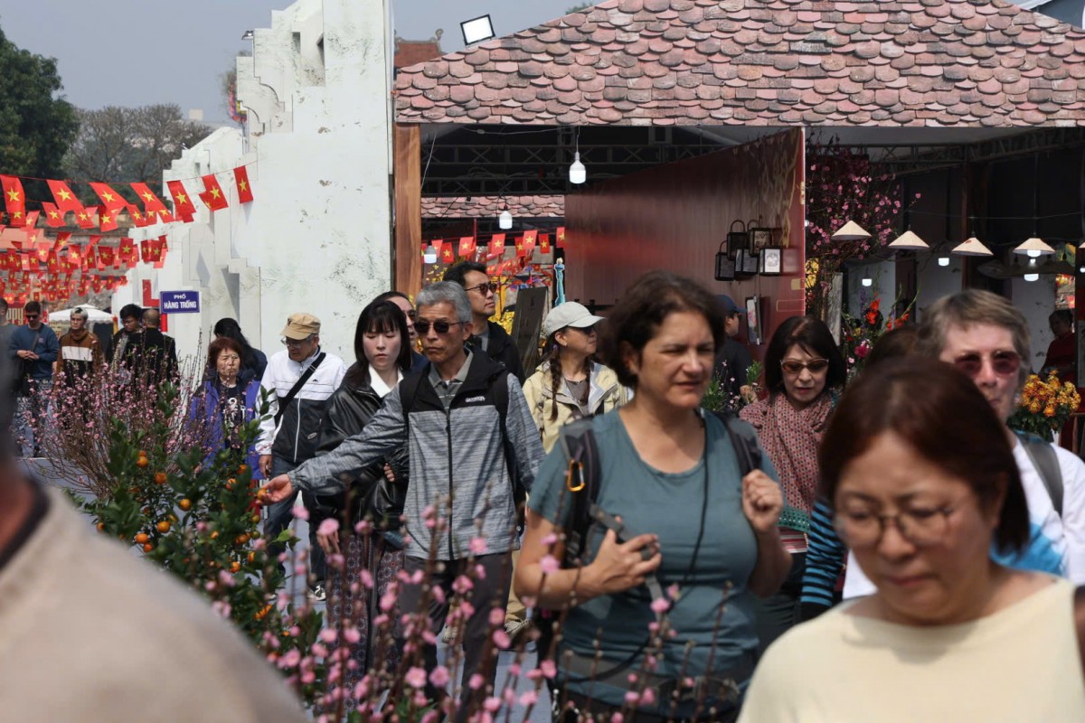 30 nghìn du khách trong và ngoài nước trải nghiệm “Tết là hạnh phúc” tại Hoàng thành Thăng Long – Hà Nội