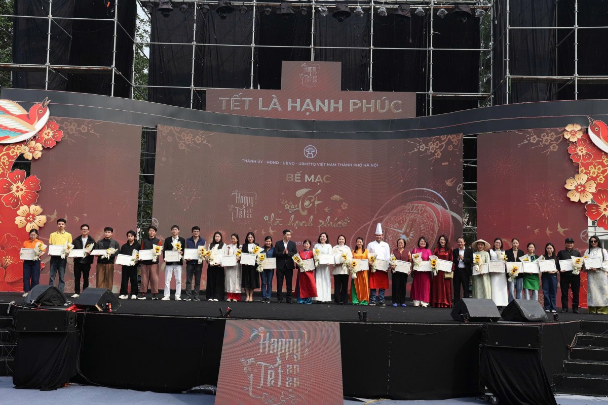 30 nghìn du khách trong và ngoài nước trải nghiệm “Tết là hạnh phúc” tại Hoàng thành Thăng Long – Hà Nội