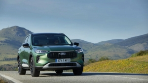 Ford Kuga 2026: phiên bản mới với công nghệ hỗ trợ lái bán tự động BlueCruise