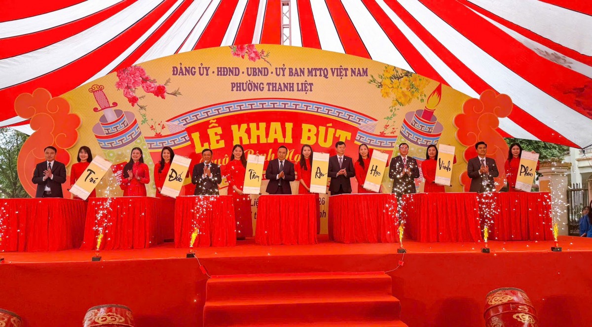 Hà Nội: Khai bút Xuân Bính Ngọ 2026 tại Đình thờ Chu Văn An, lan tỏa truyền thống hiếu học