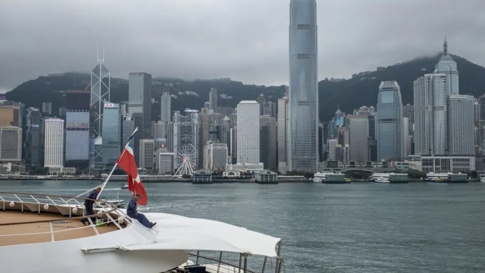 Thị trường châu Á - Thái Bình Dương giao dịch trái chiều, lo ngại AI làm gián đoạn ngành công nghệ