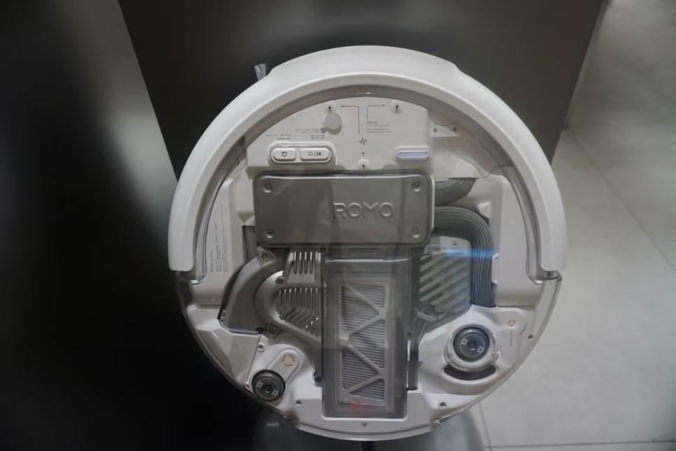 Kỹ sư vô tình phát hiện lỗ hổng bảo mật trên 7000 máy hút bụi thông minh DJI