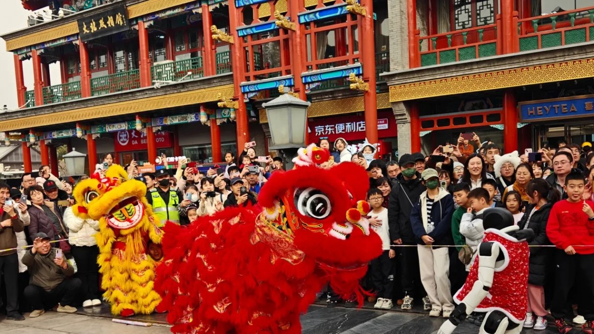 Chi tiêu dịp Tết Nguyên đán phát tín hiệu tích cực, Trung Quốc chưa vội tung gói kích thích lớn