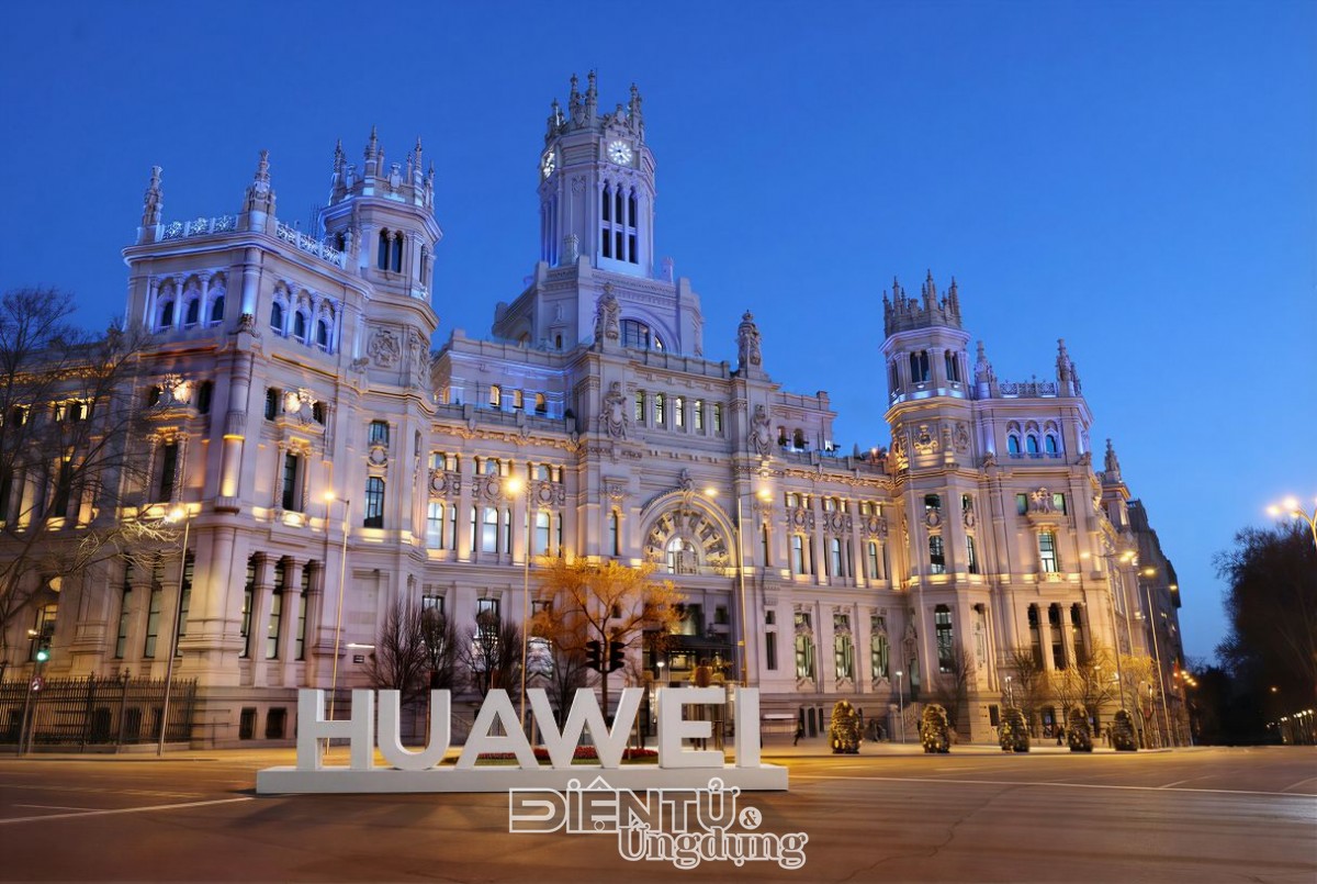 Huawei ra mắt loạt sản phẩm mới tại Madrid Huawei ra mắt loạt sản phẩm mới tại Madrid
