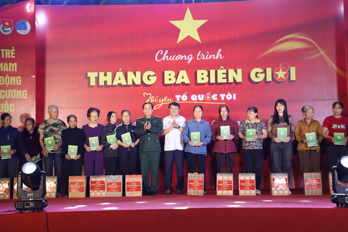 Nhiều hoạt động ý nghĩa tại chương trình “Tháng Ba biên giới” năm 2026 Tháng Ba biên giới 2026: Lan tỏa tinh thần yêu nước, trách nhiệm bảo vệ chủ quyền nơi tuyến đầu Hà Tĩnh Tối nay 27/2/2026, tại Đồn Biên phòng Cửa khẩu Cầu Treo (xã Sơn Kim 1, tỉnh Hà T Nhiều hoạt động ý nghĩa tại chương trình “Tháng Ba biên giới” năm 2026 Tháng Ba biên giới 2026: Lan tỏa tinh thần yêu nước, trách nhiệm bảo vệ chủ quyền nơi tuyến đầu Hà Tĩnh Tối nay 27/2/2026, tại Đồn Biên phòng Cửa khẩu Cầu Treo (xã Sơn Kim 1, tỉnh Hà T