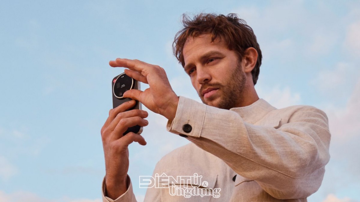 LEICA LEITZPHONE powered by Xiaomi