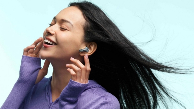 Xiaomi mở rộng hệ sinh thái sản phẩm bằng loạt thiết bị đeo và TV Mini LED mới