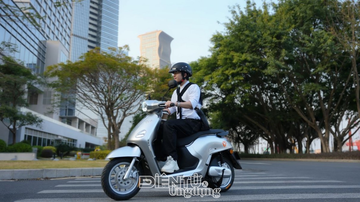 YADEA chính thức giới thiệu mẫu xe máy điện cao cấp hàng đầu YADEA Osta