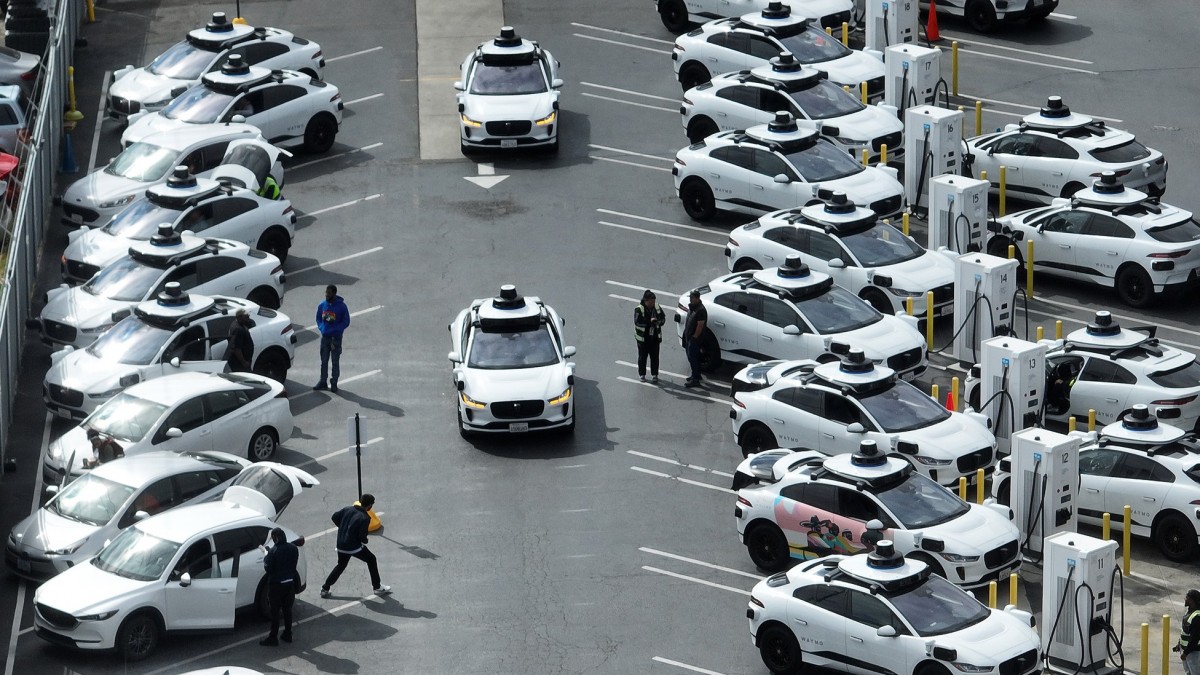 Bức tranh thế giới công nghệ 2026: Khi AI ngừng nói và một trật tự mới đang hình thành Bức tranh thế giới công nghệ 2026: Khi AI ngừng nói và một trật tự mới đang hình thành