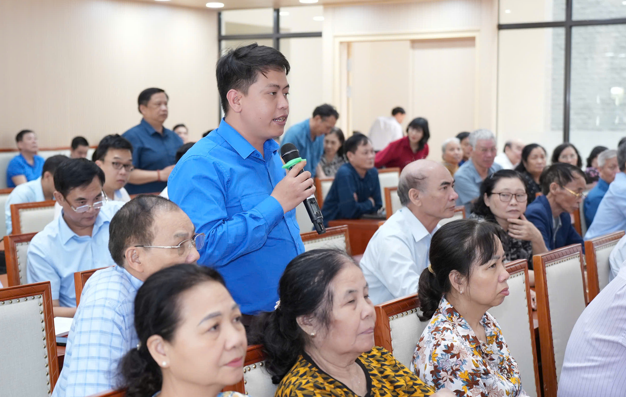 Chủ tịch HĐND Thành phố Phùng Thị Hồng Hà và các ứng cử viên đại biểu Quốc hội tiếp xúc cử tri, vận động bầu cử- Ảnh 10.